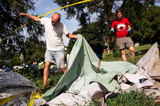 Trump's crackdown on DC homeless encampments begins