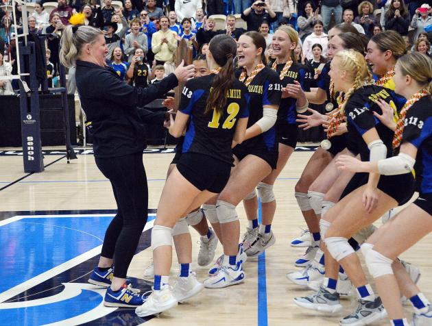 Clear Spring seniors step up to deliver Blazers another volleyball state title