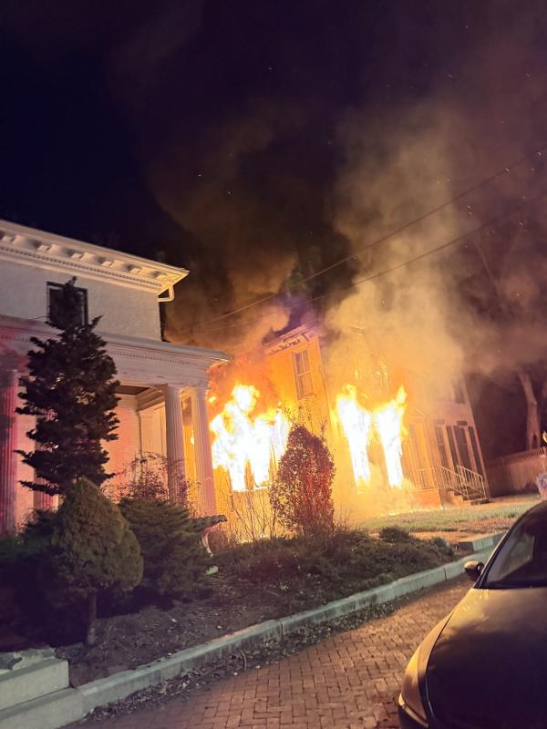 Firefighters rescue two occupants from Hagerstown house fire