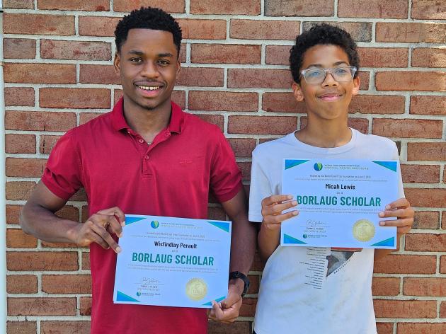 Smithsburg students become first Borlaug Scholars in region