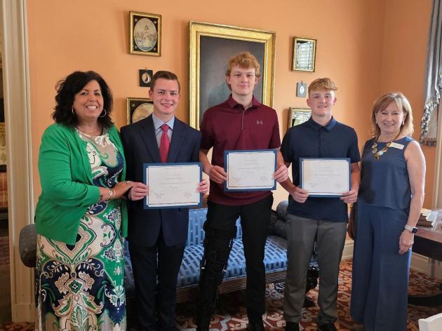 Garden club marks 75 years with three student scholarships