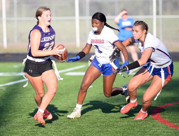 Smithsburg wins to set up flag football region final against Boonsboro